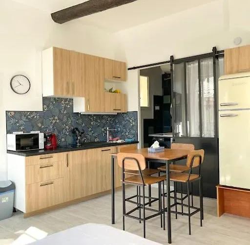 Apartamento Vue Sur La Place Des Halles, Art