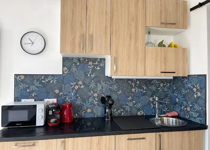 Apartamento Vue Sur La Place Des Halles, Art Béziers