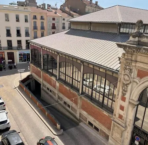 Vue Sur La Place Des Halles, Art Apartamento *